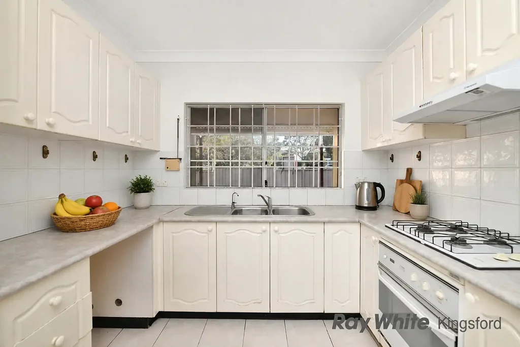 Generous Two-Storey Home In Prime Location