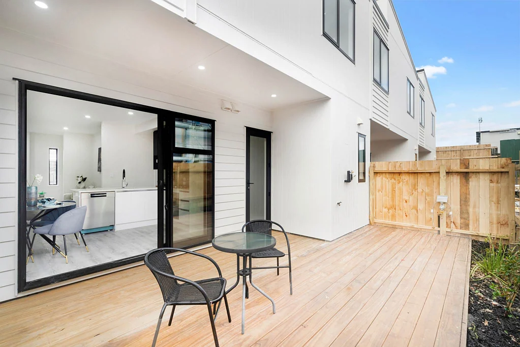 Conifer Grove 4침실 Fresh Start or Smart Investment – Conifer Grove