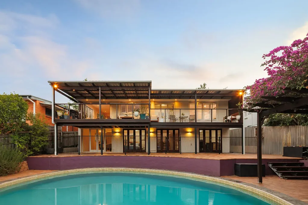 9 Holdway Street, Kenmore, QLD 4069