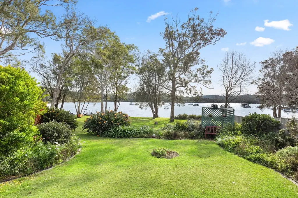 Blackalls Park 3બેડરૂમ Waterfront Reserve Living – Offered for Sale for the First Time in 30 Years