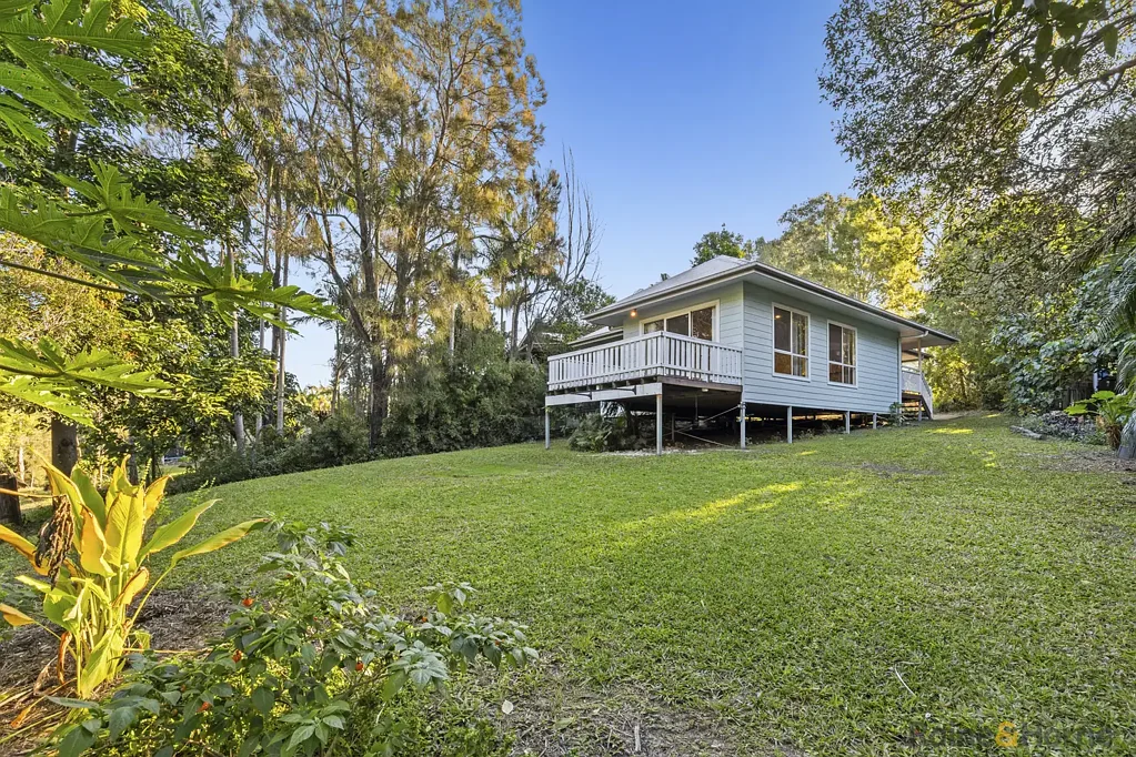 Tranquil Coastal Living Backing onto Nature Reserve.