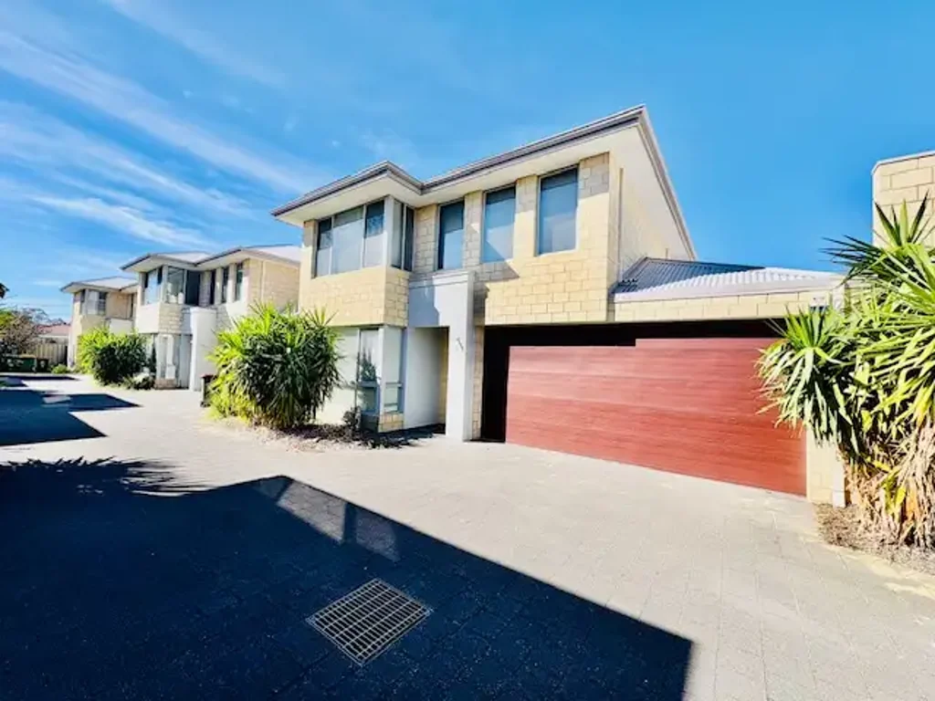 Sleek, Low-Maintenance Living with Exceptional Convenience