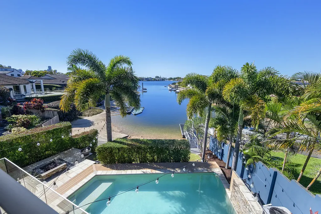 Mermaid Waters 5Moenga Waterfront Elegance with Exceptional Entertaining and Lifestyle Appeal