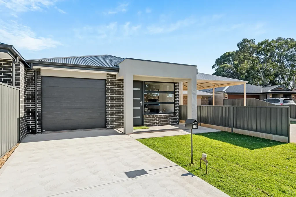 Salisbury East 4Zimmer Charming residential property featuring four spacious bedrooms and two bathrooms
