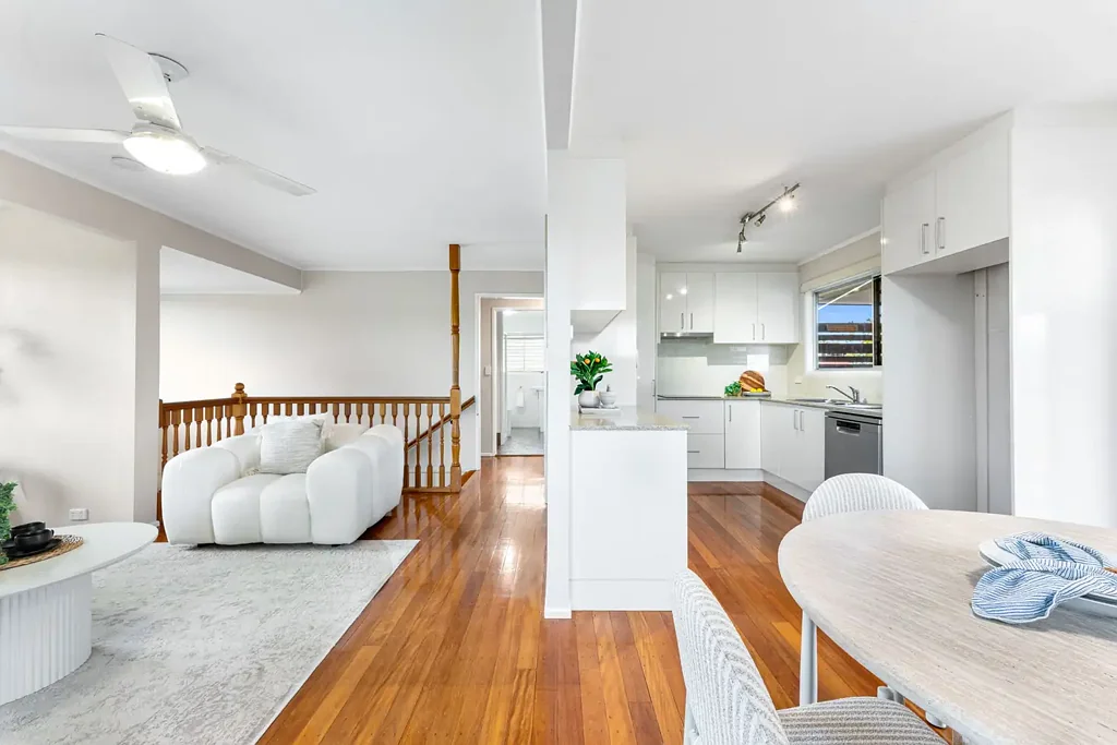 Bray Park 3غرفة نوم Dual living with internal stairs