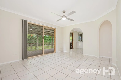 5 Chifley Drive, Bethania, QLD 4205, 3 slaapkamers, 2 badkamers, House