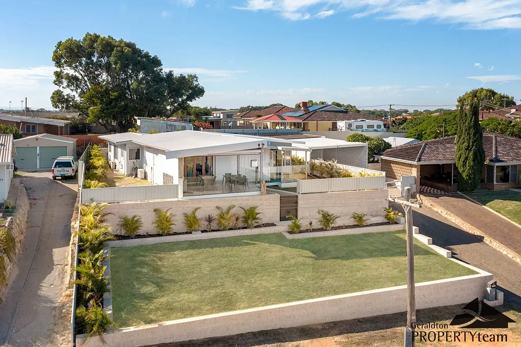 Geraldton 3房  Wake up to the best ocean view in town