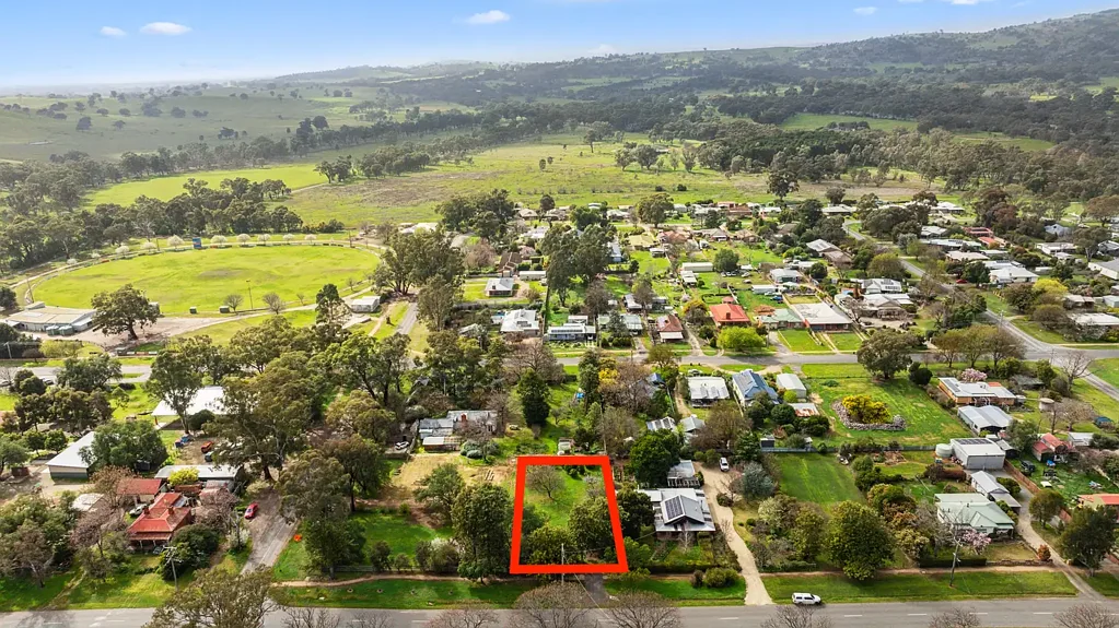 43 LIVINGSTONE STREET, Avenel, VIC 3664