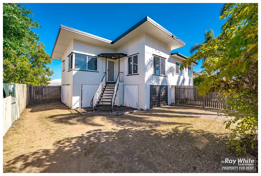 Highset Family Home with Large Shed and Fenced Yard