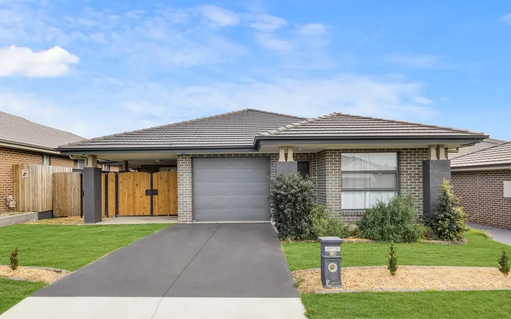 Beautiful Oran Park Home