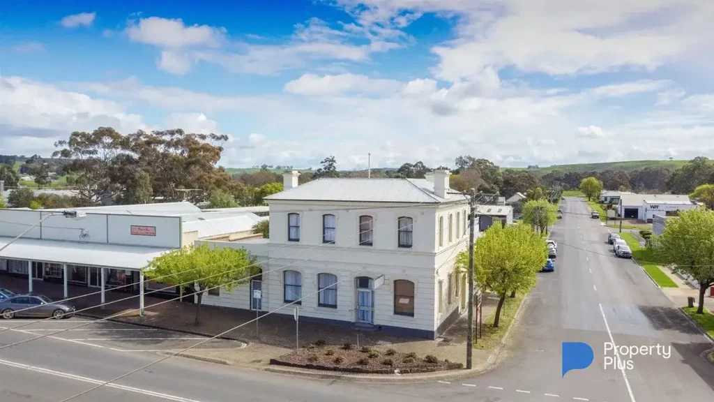 126 Henty Street, Casterton, VIC 3311
