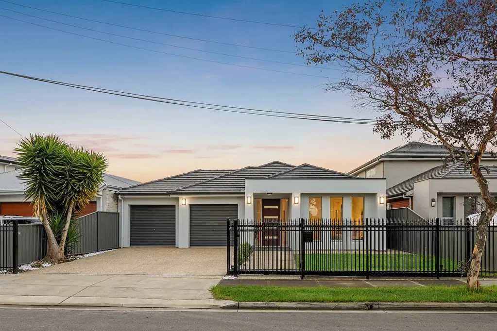 11 Fawnbrake Crescent, West Beach, SA 5024