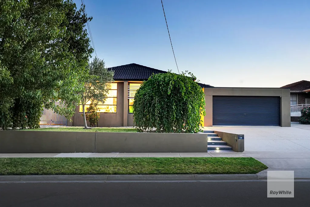 18 Wiltshire Road, Gladstone Park, VIC 3043