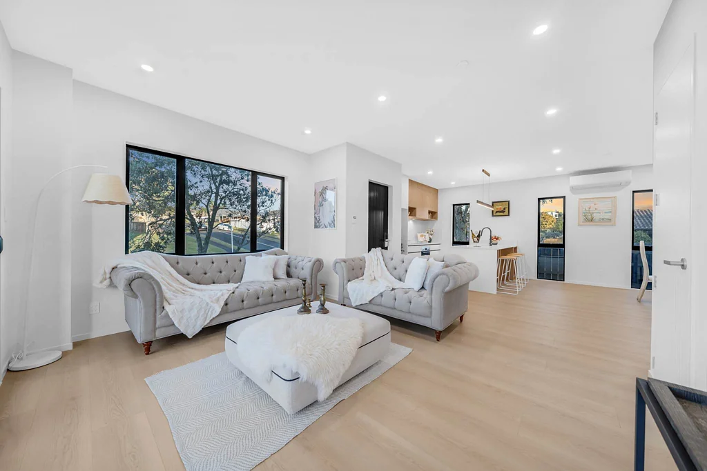 Highland Park 4Zimmer Approx. 140sqm, Affordable, Gem in Highland Park.