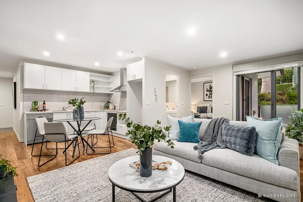Doncaster East 1ห้องนอน Surprisingly Spacious, Steps To It All!