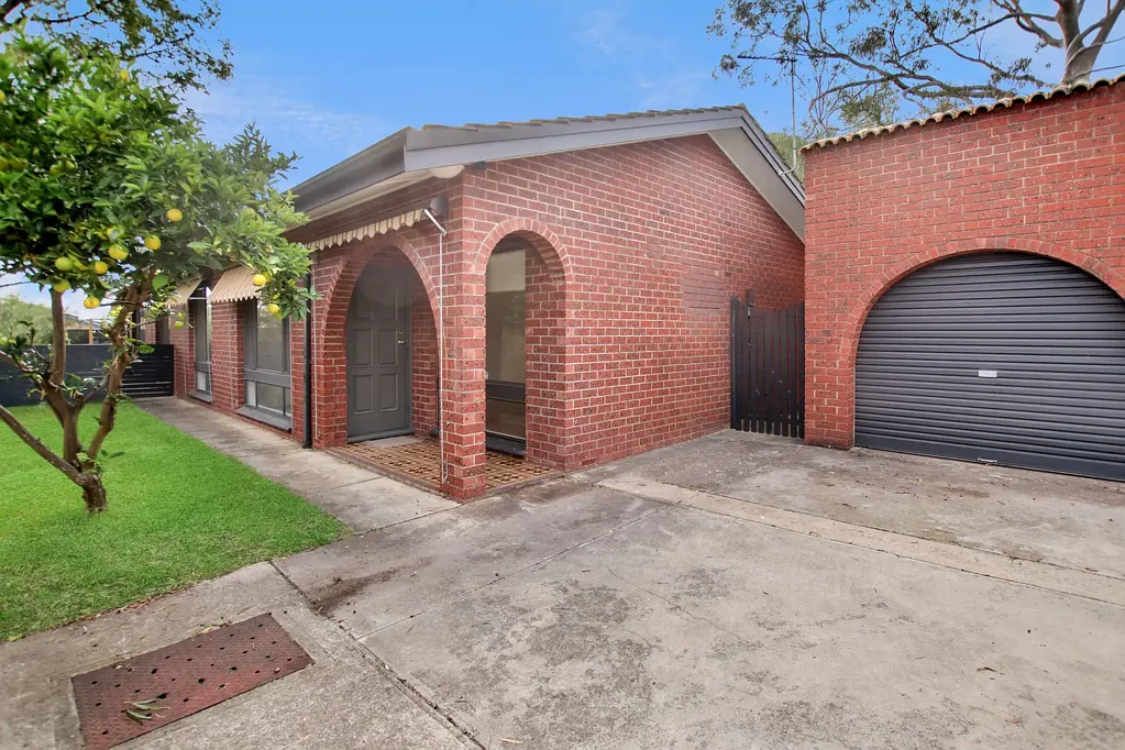 Modern Renovated Two Bedroom Homette in Prime Fullarton Location