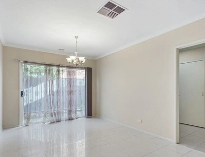 2 Nichollii Court, Manor Lakes, South West Melbourne, 4房, 2浴, House