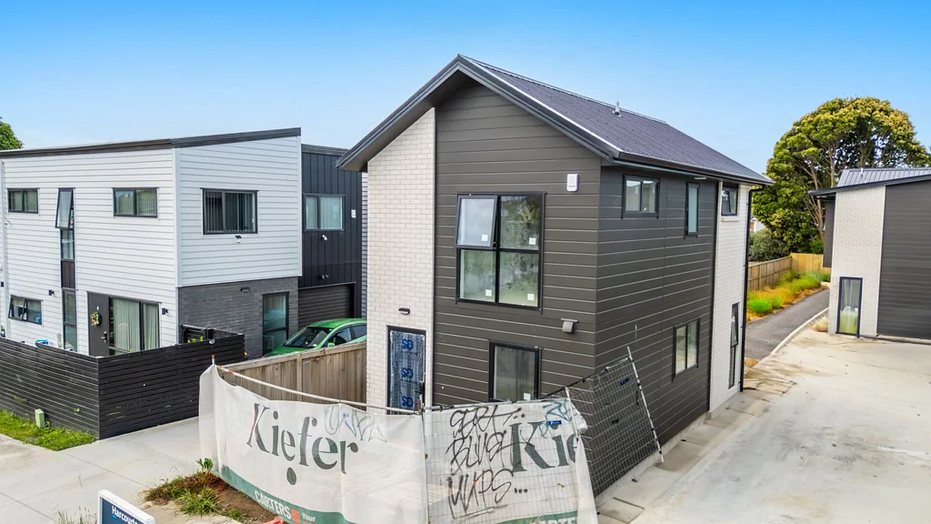 Papatoetoe 2房  Brand-New Freehold Homes 2 & 3 Bedroom Options