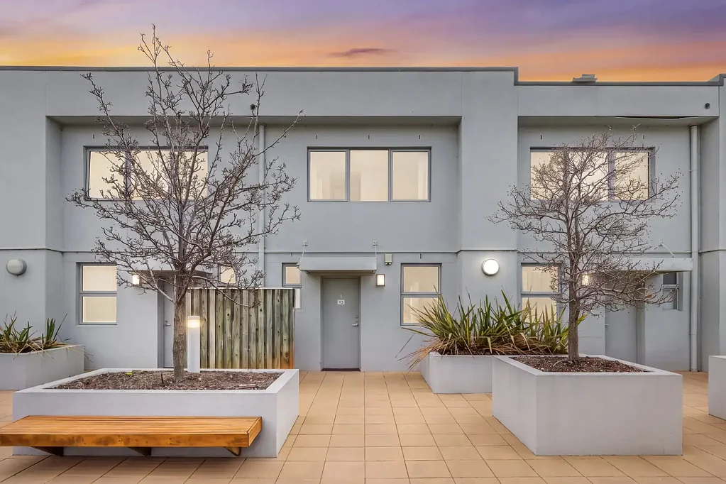 Gungahlin 2房  Exceptional Space, Directly Above Gungahlin Town Centre