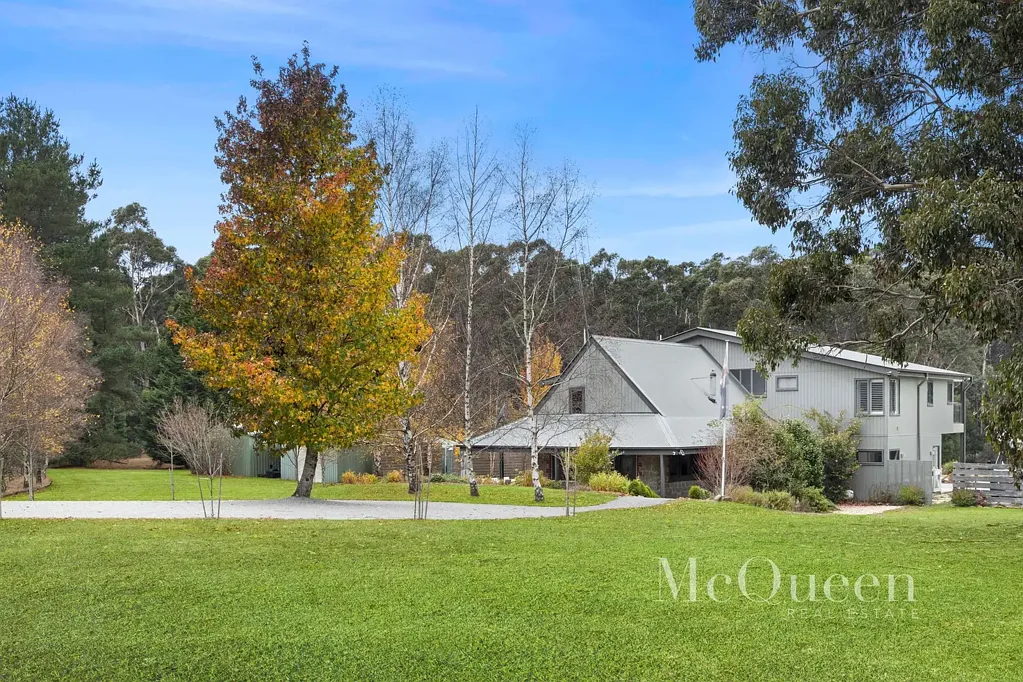 Lyonville 6 Bedroom A Country Sanctuary Overlooking the Wombat State Forest