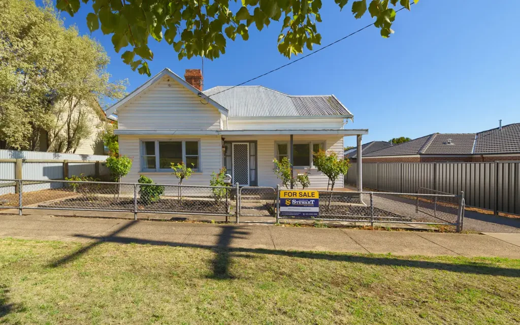 18 McNicol Street, Camperdown, VIC 3260