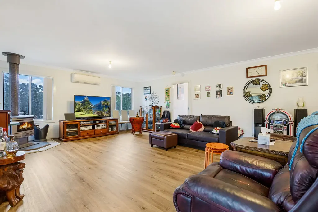 128 Dealba Road, Mount Camel, VIC 3523