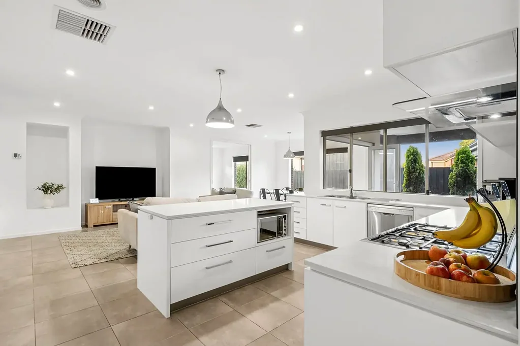 Armstrong Creek 4બેડરૂમ Beautiful Family Home In A Sought-After Pocket!
