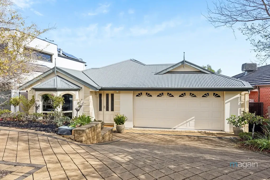 Seacliff Park 3침실 Breathtaking Seacliff Park Family Home  with Stunning Golf Course & Ocean Views!