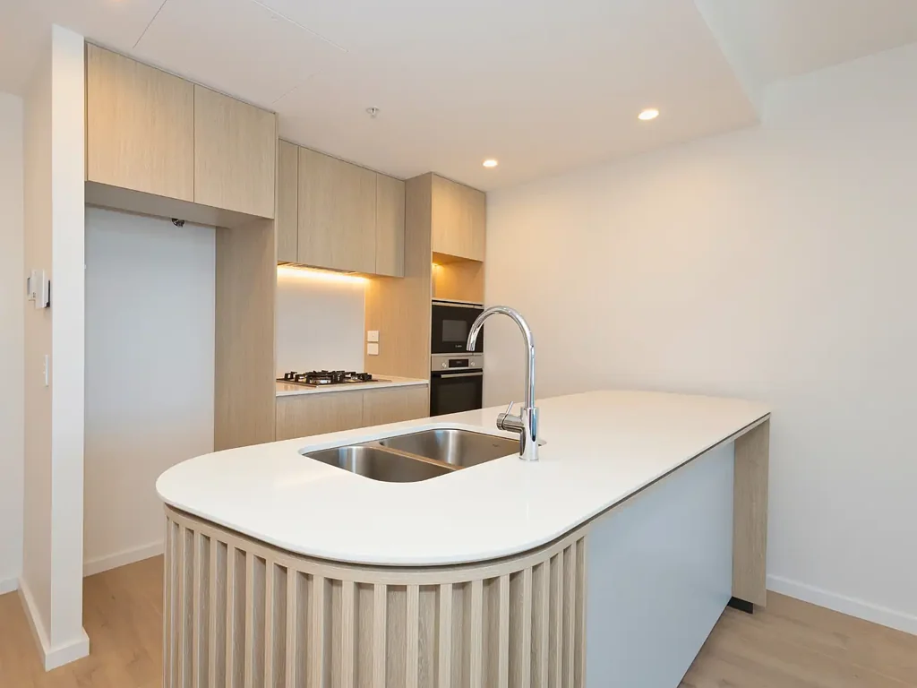 Sophisticated Coastal Living - Bright & Spacious 2-Bedroom Apartment