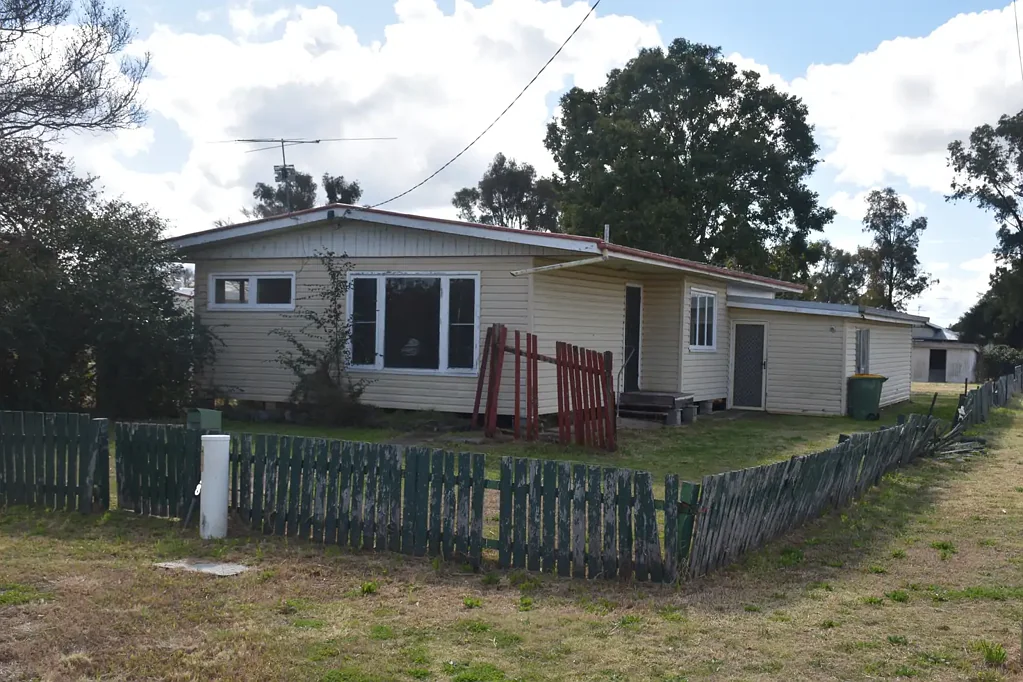 18 George Street, Clifton, QLD 4361
