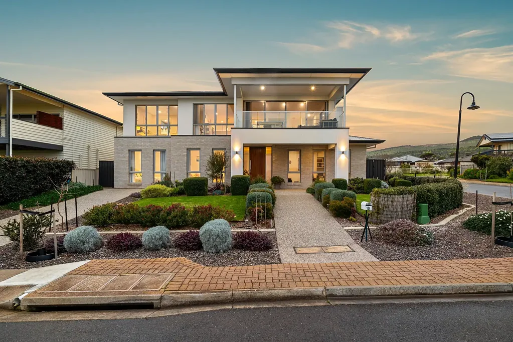 Sellicks Beach 4 Bedroom Park-front perfection; a coastal showpiece that thinks well beyond today...