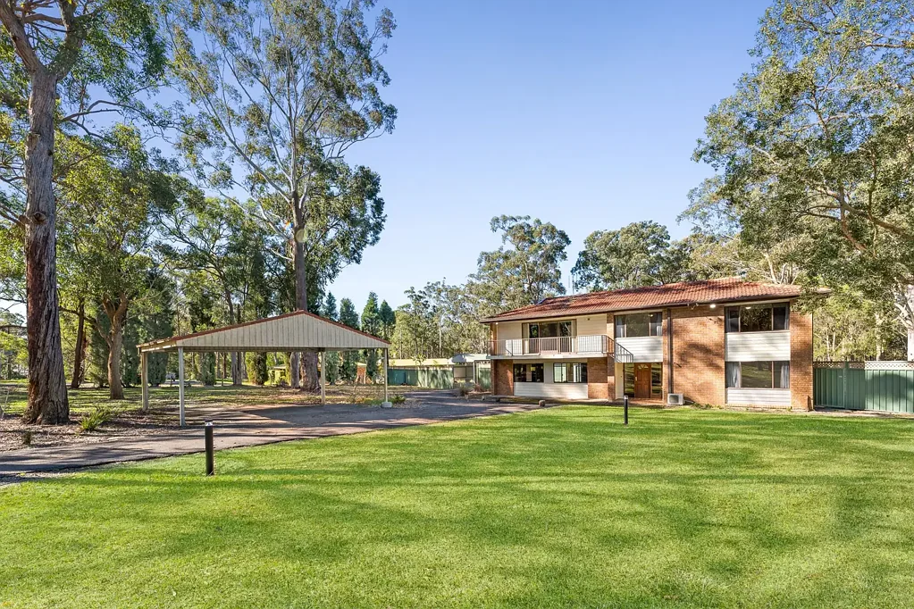 Medowie 6ห้องนอน 69 James Road - Where Family Comfort Meets Acreage Lifestyle
