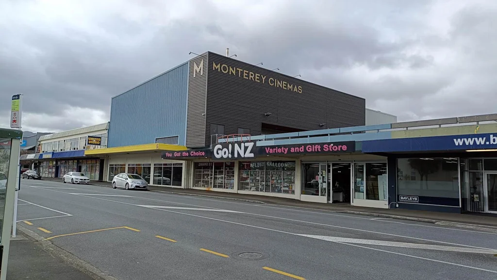Upper Hutt  68 QUEEN STREET LARGE FORMAT RETAIL