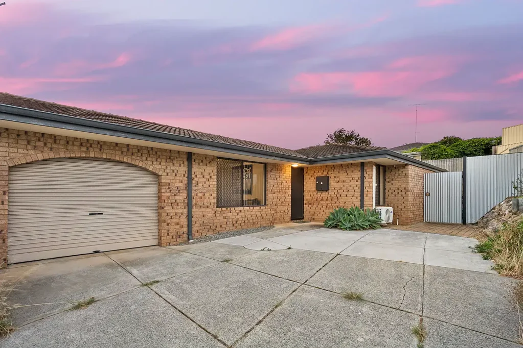 Spearwood 3房  Elevated Living, Sunset Views & Exceptional Outdoor Space