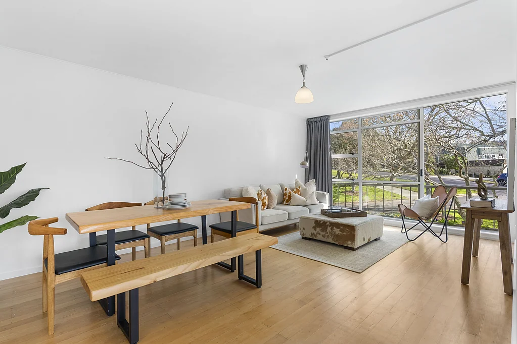 Freemans Bay 2Moenga Quality Meets Value