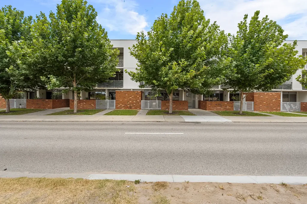9/40 Bennett Springs Drive, Bennett Springs, WA 6063
