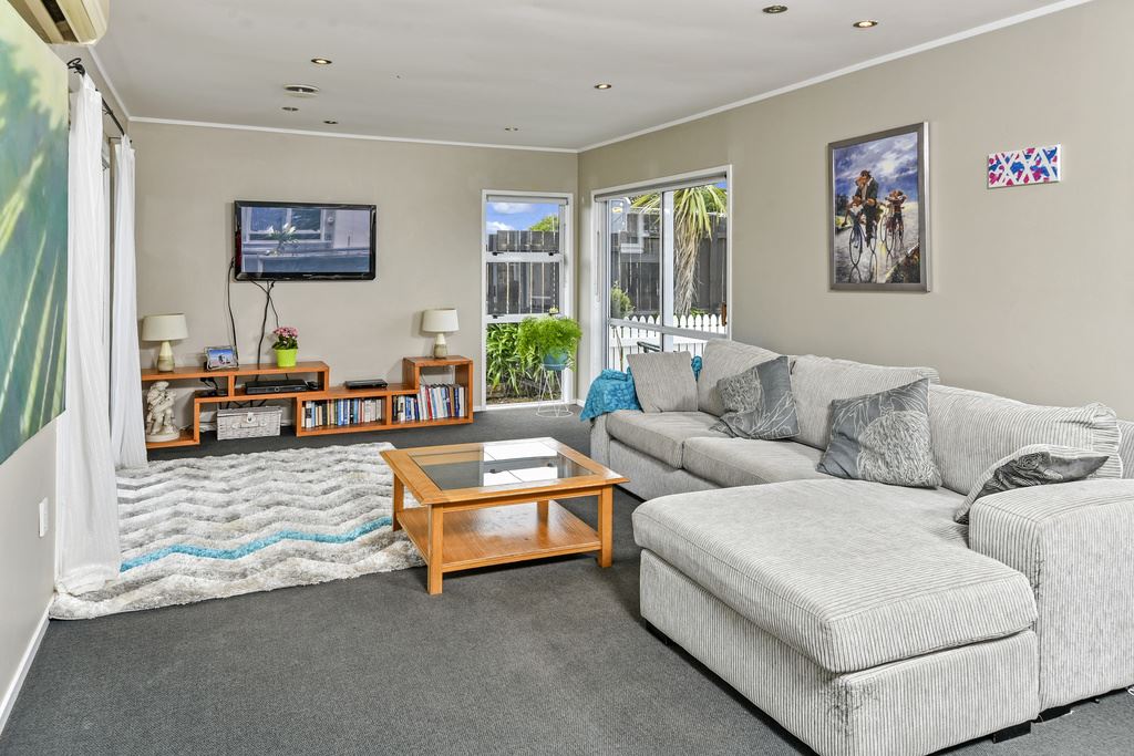 1/248 Sunset Road, Windsor Park, Auckland - North Shore, 2房, 0浴