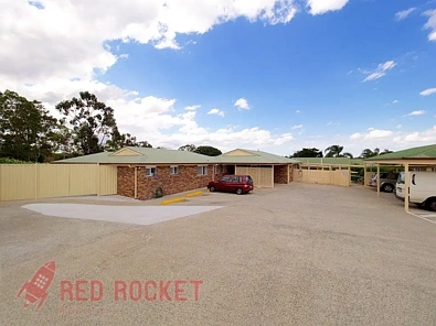 Woodridge 2 Slaapkamer Two self-contained units on one title – Double the Returns!