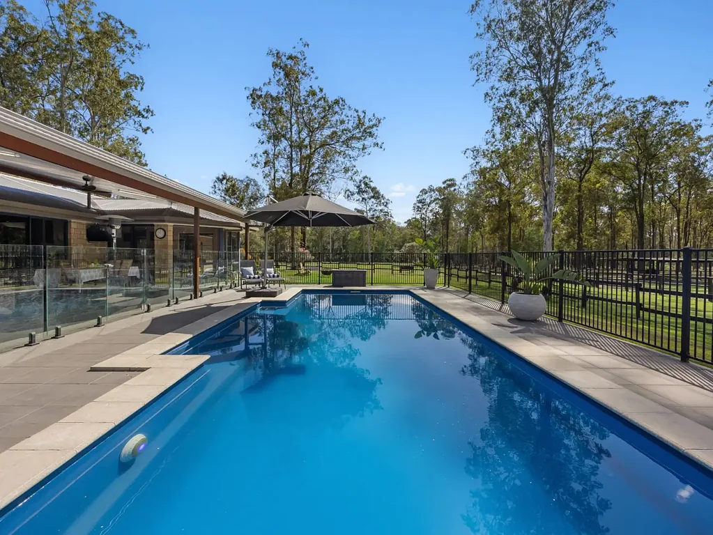 Greenbank 5Kwarto Private Inspections Available | Country Living At Its Finest