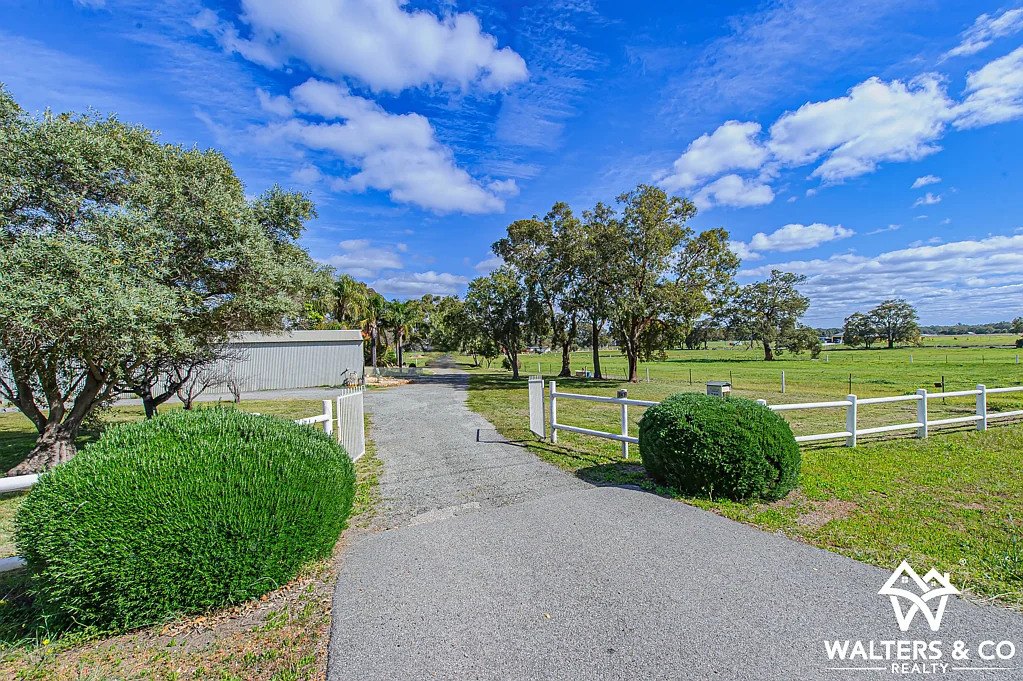 Charming family home on tranquil acreage