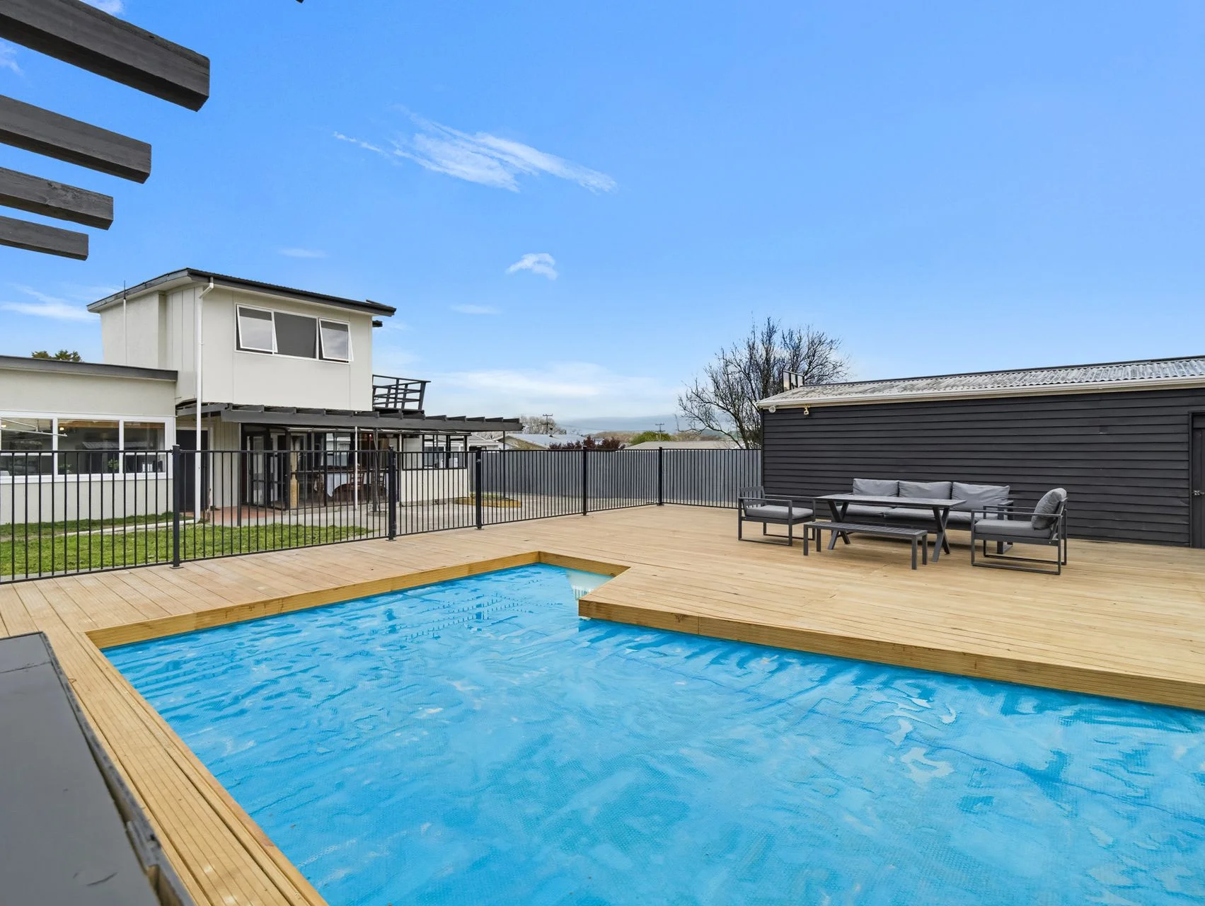 Waipukurau and Surrounds 4कमरा The Ultimate Hangout House