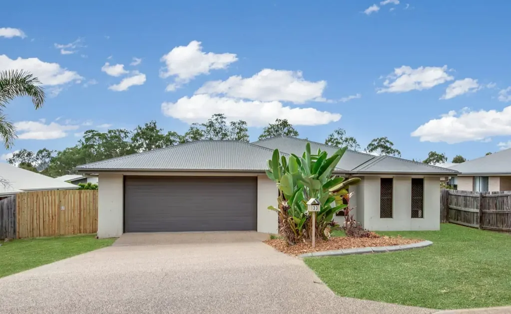 33 Iris Road, Kirkwood, QLD 4680