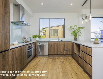 8 Timo Way, Flat Bush, Manukau City, 6房, 3浴, Townhouse