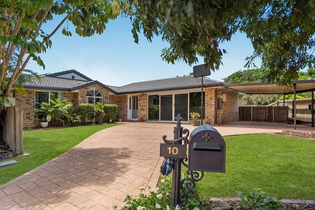 10 Cressbrook Court, Meadowbrook, QLD 4131