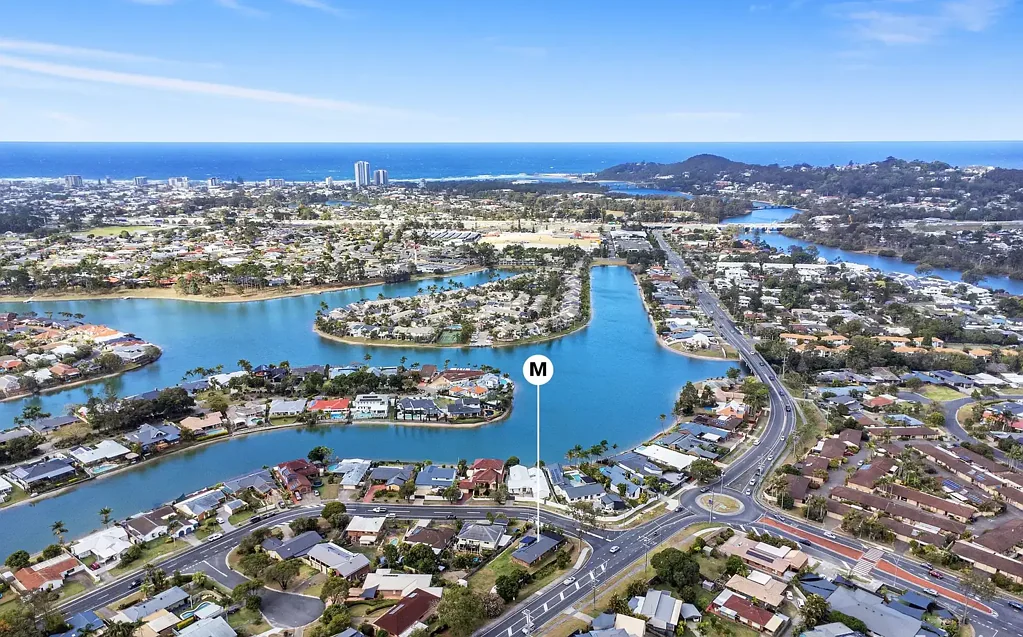 Family Home in sought after Elanora pocket with supersize yard
