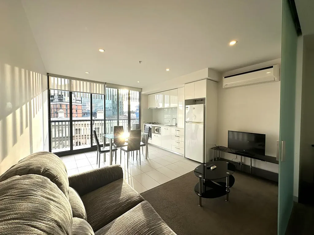 FURNISHED 2 BEDROOM