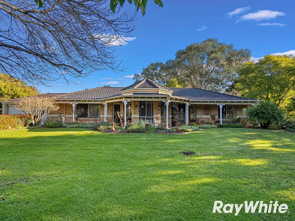 Serpentine 4 Bedroom Escape to the Country