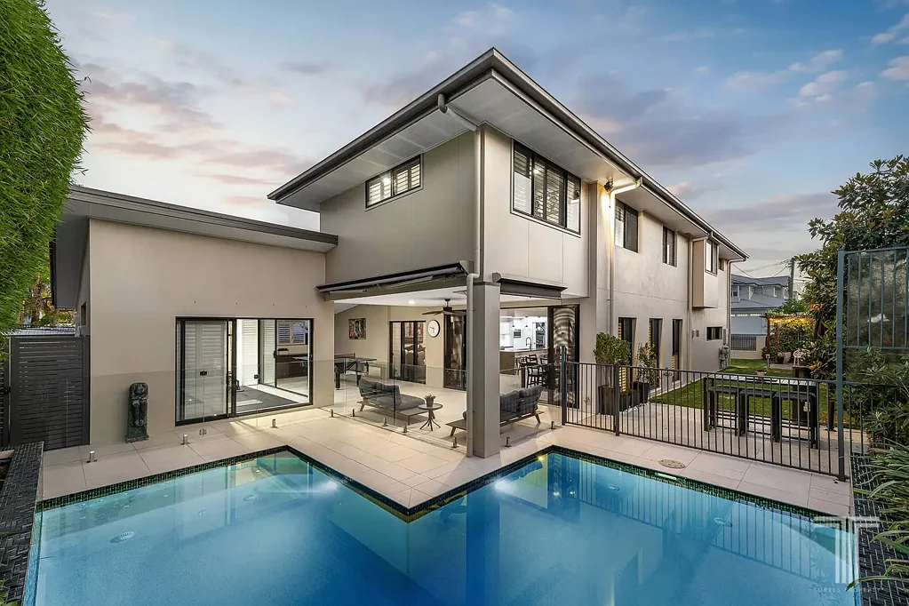 80 Sydney Avenue, Camp Hill, QLD 4152