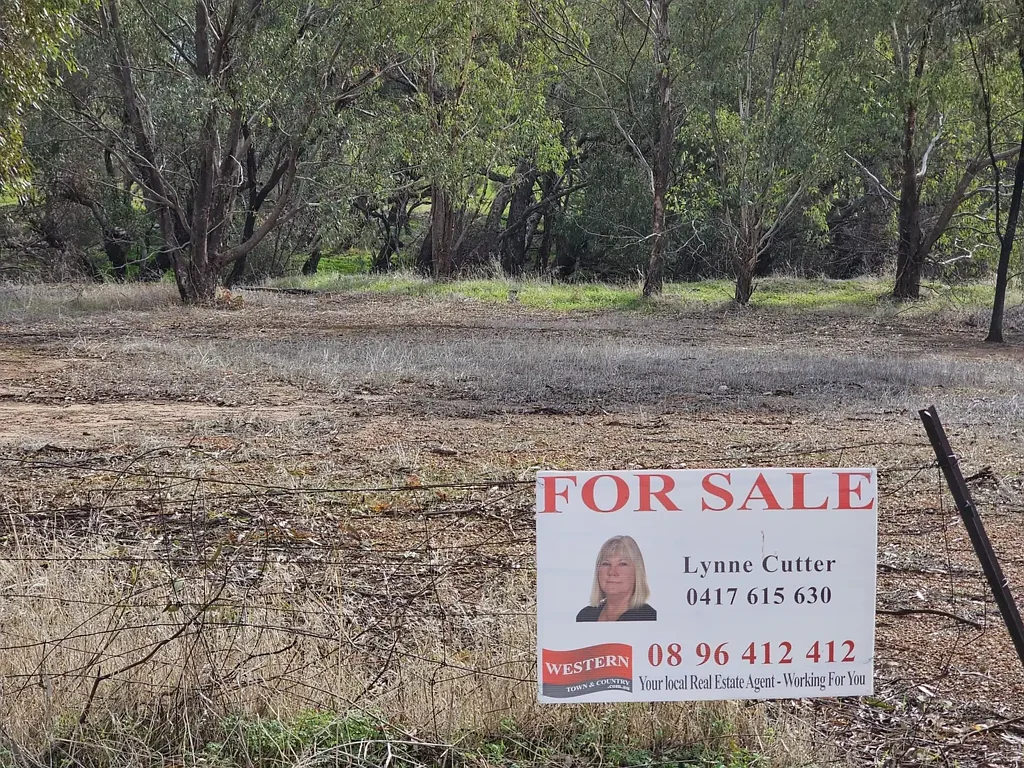 York  36 Knotts Rd York
4.97 Acres $398,000. Plus G.S.T.