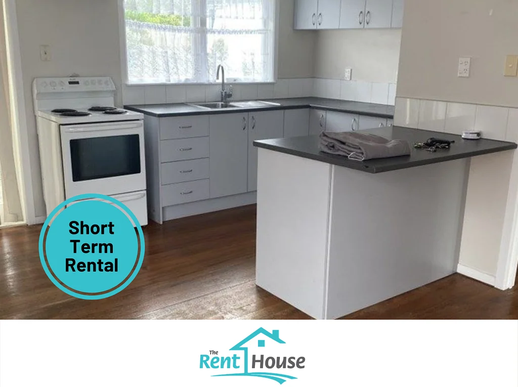 Short-Term Rental: 3-Bedroom Home on Large Section